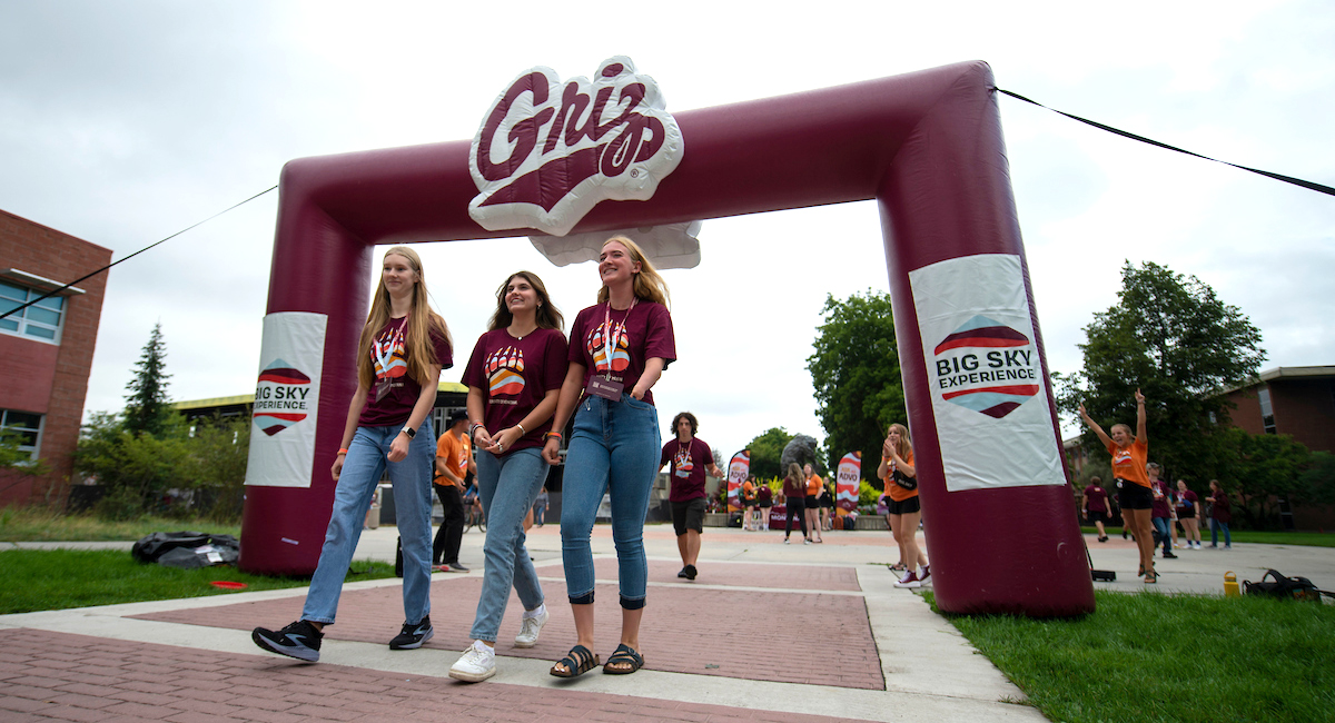 UM students on campus during the Big Sky Experience